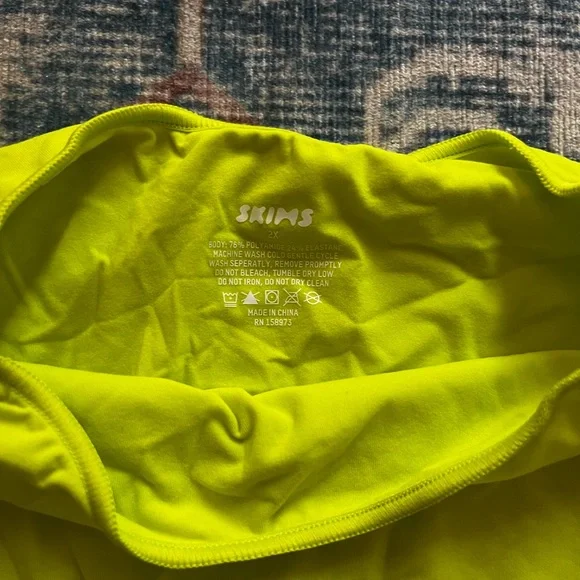 SKIMS Neon Lime Fits Everybody Bodysuit NEW Green Highlighter - Picture 7 of 10